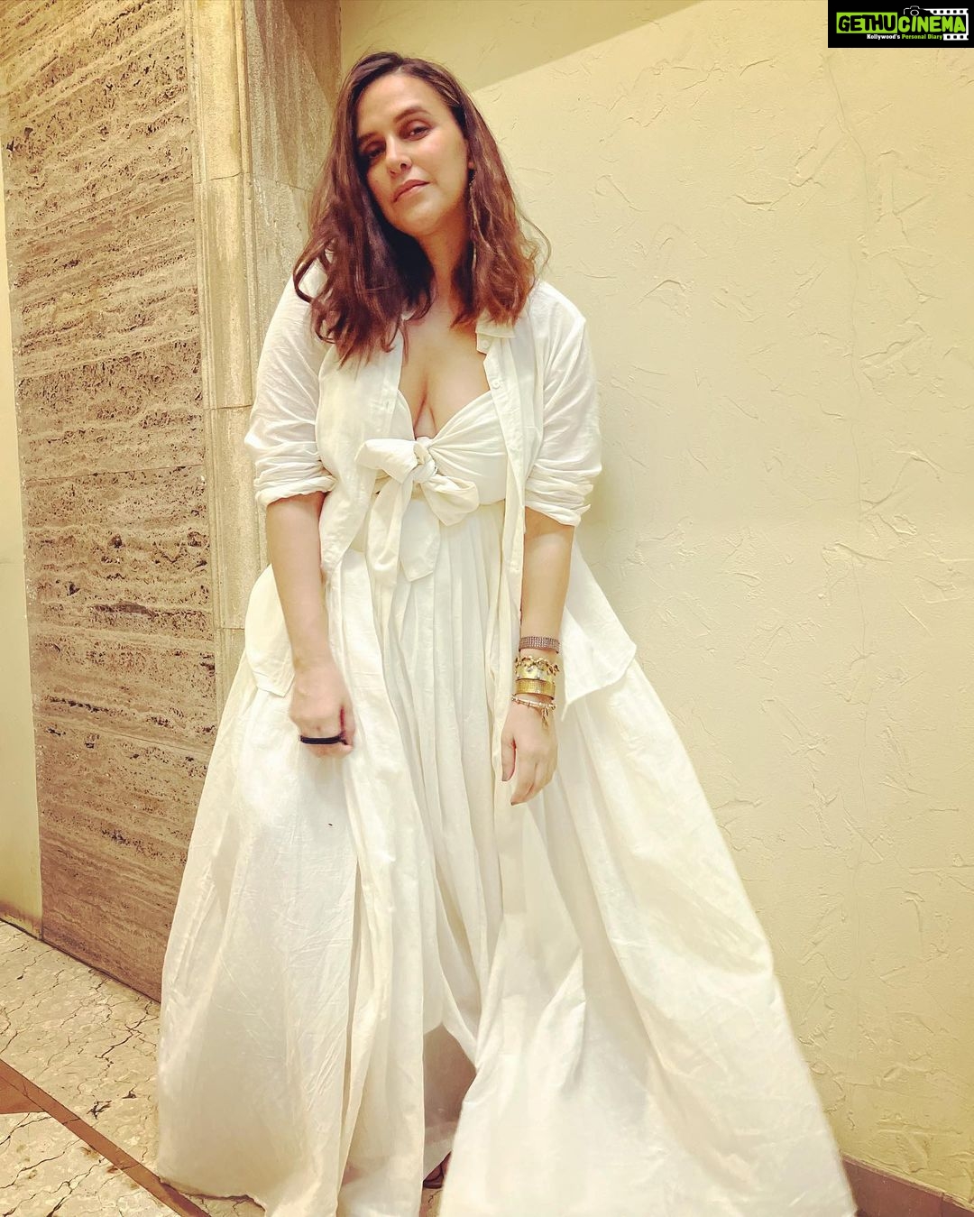 Neha Dhupia Instagram - White done right, tonight! … for the love of @shwetabachchan ♥️👑 … styled by @ayeshakhanna20 in @ilamraaa n @chicorychai muah @hairgaragebynatasha 🤍🤍🤍