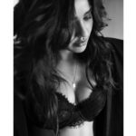 Neha Sharma Instagram - 🖤🤍📷 @keegancrasto