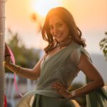 Nisha Agarwal Instagram - Photographer appreciation post! Team @piyush_tanpure are super talented. They just know their work, lighting and camera angles so beautifully that working with them is absolutely effortless. Apart from this @piyush_tanpure has started @craftingemotions to capture candid moments at personal events. Leave aside their work, they are such wonderful people, each one of them! That I had an instant connect with the team. Right from @piyush_tanpure @street_baba to their fabulous editing team - Pooja and Summit. Lots of love to my amazing team who make me look good on screen. This stunning image was taken at @kajalaggarwalofficial ‘s godh bharai. Adding to the look is this gorgeous ruffled saree from @ridhimehraofficial and make up by @khush.mua #photography #candidpicture #weddingphotography