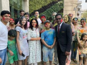 Nithya Menen Instagram - Holi ! 😀 

@parkhyatthyderabad