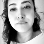 Panchi Bora Instagram - Me everytime I listen to this song!! #singerismybestfriend