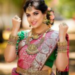 Papri Ghosh Instagram - New photoshoot Costume- @zyr_designingstudio Jewels- @zyr_rental Mua- @vasanthi_makeover Clicks- @magiclens.studio Flowers- @blossom_bridal_flowers #paprighosh #new #photoshoot #sari #modern #draping #actress #pandavarillam #suntv #serial