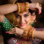 Papri Ghosh Instagram - #newpost #actress #paprighosh #suntv #serial #pandavarillam #kayal Costume- @zyr_designingstudio Jewels- @zyr_rental Mua- @vasanthi_makeover Clicks- @magiclens.studio Flowers- @blossom_bridal_flowers