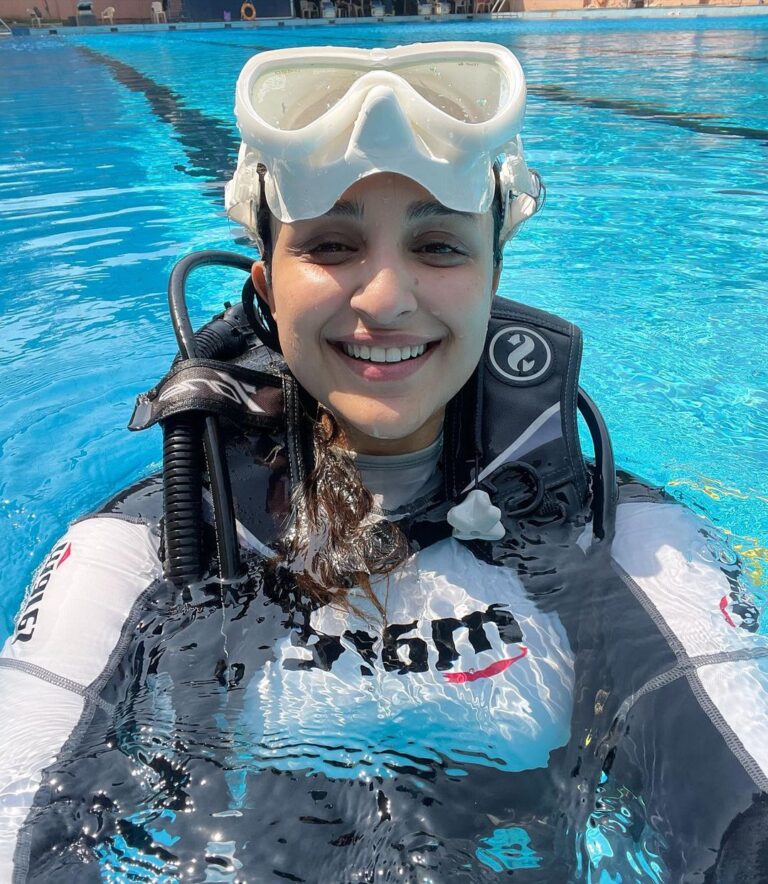 Parineeti Chopra Instagram - 9 years of wearing the kit and ocean dunking .. 🤿 Something cool coming up! 🌊 #Scubadiving