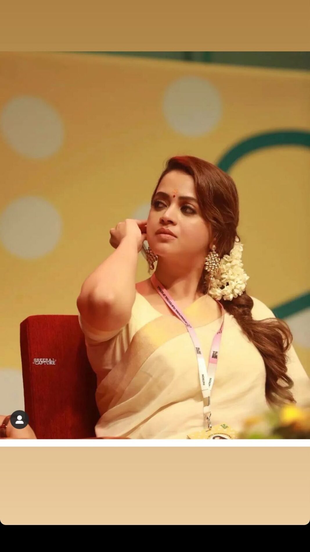 Parvathy Instagram - UNSTOPPABLE! Welcome back @bhavzmenon This is your space. Your story. Yours!🔥 #bhavana #avalakoppam #neberbackingdown