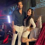 Pooja Bose Instagram - Mr & Mrs V🎊🎊💋💋❤️❤️