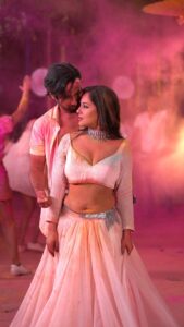 Pooja Bose Instagram - #HoliyaMeUdeReGulal Challenge 

Create Reels using #holiwithpujaandkunal , will share all the reels on my story ❤