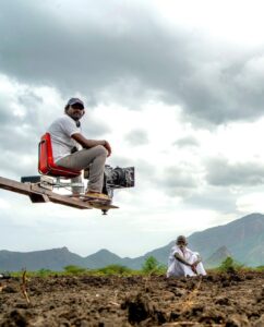 Pooja Devariya Instagram - Kadaisi Vivasayi 🌱

A poetic title.
Such an entertaining and sweet film 🤍🌸

Streaming on @sonylivindia 

#DirectorManikandan @actorvijaysethupathi @aaru_dir  @musicsanthosh #KadaisiVivasayi