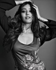 Pooja Jhaveri Instagram - From a good hair day to a bad hair day in a minute 🤦🏻‍♀️🐒👩🏻
.
.
#swipeleft 
.
.
Dress : @sheinofficial 
Styling : @_diyabasu 
Photography : @chromechannels.studio 
Mess : from my personal collection 😂🤫😈
.
.
#hotmess #photoshoot #photoshootday #fashionmodel #fashionblogger #instagood #blackandwhite #monochrome #stylediaries #quickfashion #hotphotoshoot #actor #actress #hyderabad #chennai #surat #mumbai #goa #delhi #punjab #usa #nyc #ootd #poojajjhaveri #poojajhaveri