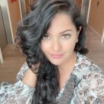 Pooja Kumar Instagram – It is proven that sunshine can make you put a smile on your face. Let’s add a smile to everyone we meet today! What say? #traveling #baby #littledaughter #family #america #india #tamil #telugu #hindi #globetrotter
