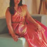 Poonam Bajwa Instagram - What was i daydreaming here i wonder? . #bts#collabdiaries#traditionalflash#colourmejoy Lokhandwala Complex