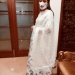 Poornima Bhagyaraj Instagram – Beautiful cool organza Chikankari saree from #sharanya bhagyaraj , blouse and mask from #poornimas store