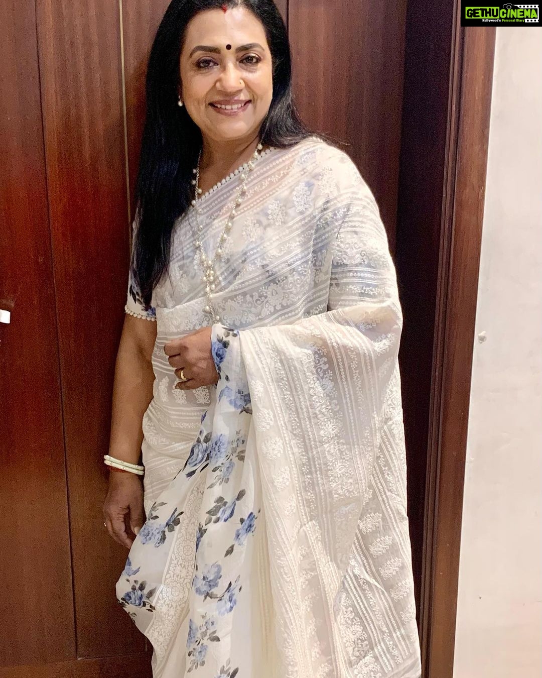 Poornima Bhagyaraj Instagram - Beautiful cool organza Chikankari saree from #sharanya bhagyaraj , blouse and mask from #poornimas store