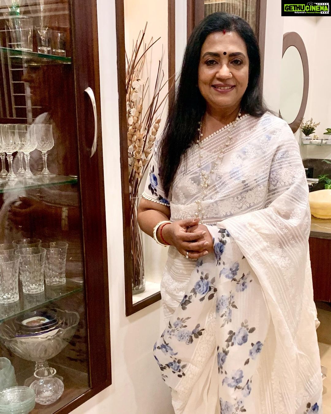 Poornima Bhagyaraj Instagram - Beautiful cool organza Chikankari saree from #sharanya bhagyaraj , blouse and mask from #poornimas store