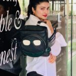 Prachi Deasi Instagram – All my bags are packed and I have nowhere to go 🗯🧳 . . . . 
Throwback with my travel partner & scene stealer 🕶🤍 

#Backpack #picture #Travel #Love #Throwback #Dubai #throwbacktuesday #Tuesday #today #TravelLover #Bag #photooftheday #pictureoftheday #TigerMarron #takemeback #outdoors #freedom