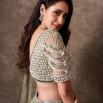 Pragya Jaiswal Instagram – Just wing it. Life, eyeliner, everything !! 

Stunning outfit by @neeta_lulla @houseofneetalulla ✨💖
Jewellery @vasundharadiamondrf 
Pictures by @kalyanyasaswi