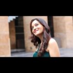 Preetika Rao Instagram - Happy Holi Guys...🎨 😊👐 Credits : Location : The Grand Hyat Mumbai @grandhyattmumbai Designer : Sujata Kohli @krimson_stylestudio ... ... ... #reelsinstagram #happyholi ... ... ... . . . . . . . . . . . . . . . #trendingnow #holi2022 #holiparty2022 #rangbarse #bollywoodsong #reels #reelsinstagram #reelinstagram #status #viral #viralpost #instadaily #india #trending #amitabhbachchan @amitabhbachchan #happyholi #holisong #holimumbai #mumbai