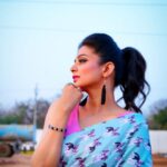 Priyamani Instagram - A saree never tells you to fit in ….it always makes you stand out ❤️❤️❤️ Saree : @itihas_sagar Styling : @mehekshetty ❤️ 📸 : @v_capturesphotography MUH : @pradeep_makeup @shobhahawale #etv #dhee14dancingicon #doglover #sareelove