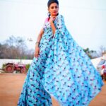 Priyamani Instagram – A saree never tells you to fit in ….it always makes you stand out ❤️❤️❤️
Saree : @itihas_sagar 
Styling : @mehekshetty ❤️
📸 : @v_capturesphotography 
MUH : @pradeep_makeup @shobhahawale 
#etv #dhee14dancingicon #doglover #sareelove