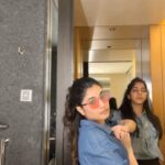 Priyanka Mohan Instagram – #gimmesome caption, guys! 
Running out of captions.

#dropchallenge #fungang 

@meenakshi_narayanaswamy ;)
@aayush_on_air ;)