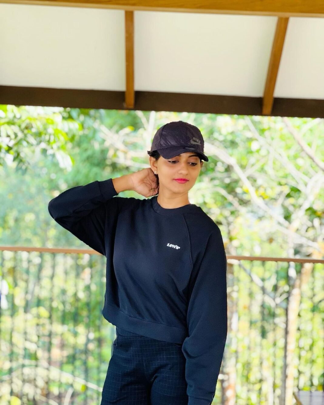 Priyanka Nair Instagram - Less is more ! #black#priyankanair#actress#travelgram#wayanad#instapic#instagram