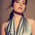 Raashi Khanna Instagram - क्लोज़ अप 💛