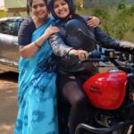 Rachitha Mahalakshmi Instagram - Time for a ride With my Ruddy 🏍️ @premi_venkat hope u enjoyed 🥰