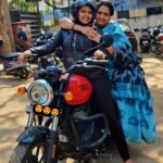 Rachitha Mahalakshmi Instagram - Time for a ride With my Ruddy 🏍️ @premi_venkat hope u enjoyed 🥰