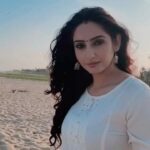 Ragini Dwivedi Instagram - Baby love your voice 💕 The sea my first love what’s yours ;) #raginidwivedi #loveyourvoice #selflove #positivevibes #poser #thesea #water #lovetheocean #viralvideos #viralreels #viralsong #trendingreels #trending #trendingsongs #trendingnow #slowmotion #workmode #poser #reels #reelitfeelit #reelsinstagram #reelsvideo #reelkarofeelkaro #reelindia #happyvibes #indian #actorslife #actress #influencer #songs The Beach