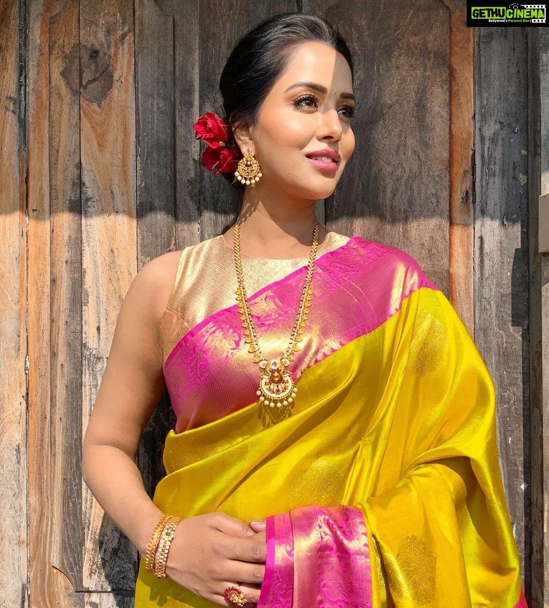Raiza Wilson Instagram - Styling - @blueprint_by_navya_divya & @designbyblueprint Saree - @rajmahal_official Jewellery - @fineshinejewels Assistant- @swaa_thii_