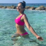 Rakul Preet Singh Instagram – Live in the sunshine , swim in the sea and drink the wild air 🏖 #waterbaby JW Marriott Maldives Resort & Spa