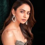 Rakul Preet Singh Instagram – All that glitters can sometimes be silver 😜