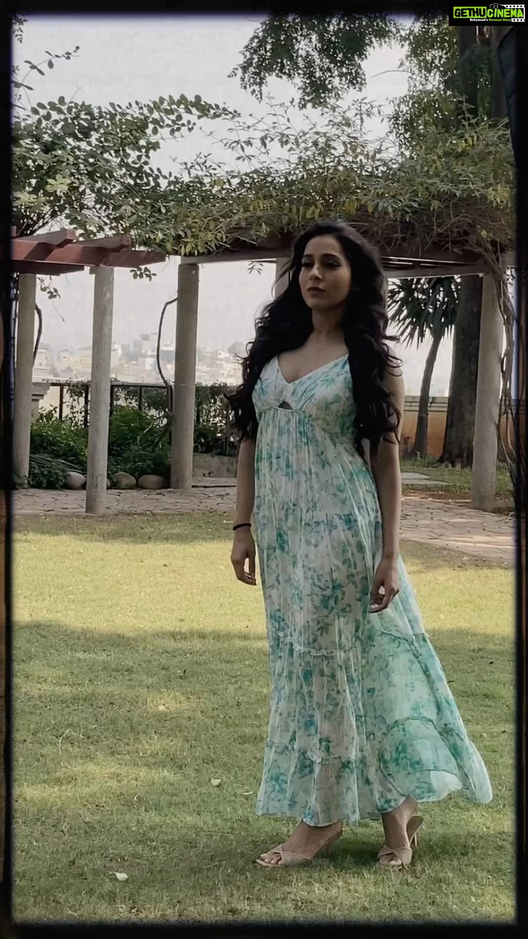 Rashmi Gautam Instagram - BTS #rashmigautam #fromthearchives #gehraiyaan