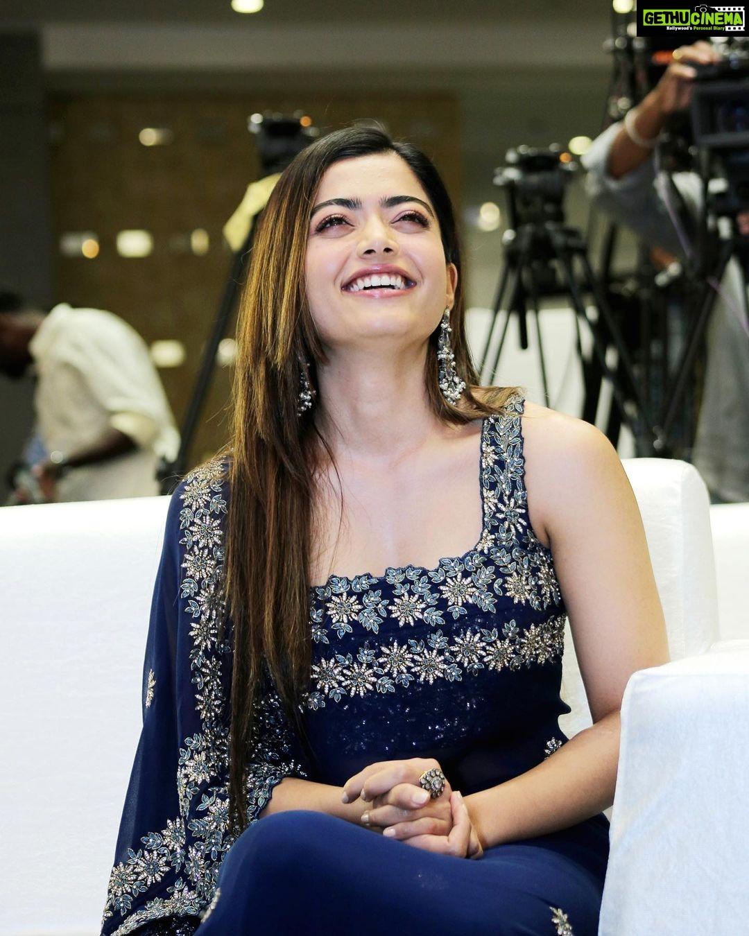 Actress Rashmika Mandanna HD Photos and Wallpapers March 2022 - Gethu Cinema Actress Rashmika Mandanna HD Photos and Wallpapers March 2022 - Gethu Cinema