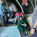 Raveena Ravi Instagram – When hero came to the spot even though he dint have shoot that day, just to take care of things and make me comfortable as it involved risky shots! @actorvishalofficial Gem ! ☺️🥰 #hyderabad #shoot #midnight #veeramevaagaisoodum #samaanyudu