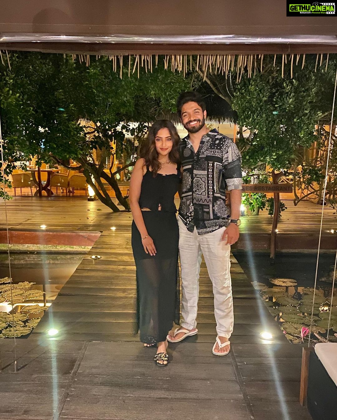 Reba Monica John Instagram - Reminiscing the breathtaking nights under the crystal clear, star studded skies, in the midst of wildlife and the sounds of the waves breaking on the shore ✨ My pictures don’t do justice but @ugachenahuts - you’re divine! Can’t wait to go back. Sri lanka, you have my heart. @pickyourtrail 🪄 #srilanka #travelwithmojo #livelifetothefullest #causeyouonlyhaveone Uga Chena Huts