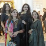 Rekha Krishnappa Instagram - All about the weekend fun... With friends ... #familyandfriends #friends #friendshipgoals #friendship #newbeggings Ankola Town Karwar