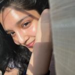 Ritika Singh Instagram - #goldenhourglow 🌻🪴✨