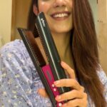 Ritu Varma Instagram – The Dyson Corrale straightener is my saviour when I’m having a bad hair day. Helps me make my hair look fabulous!! The fact that it’s cordless and doesn’t cause extreme damage to hair, makes it my favourite! 

@dyson_india 

#DysonIndia #DysonHair #DysonCorrale #Gifted