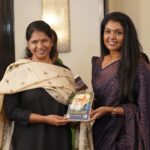 Riythvika Instagram - Thank you #galattamedia for making this event more powerful Pleasure meeting Kanimozhi mam @kanimozhikarunanidhiofficial And all the strong women's from different fields 💪 #womenhistorymonth #womensday2022