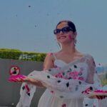 Rubina Dilaik Instagram - 💖🤞🏼 . . . . . Styled by: @ashnaamakhijani @styledbyashna Outfit: @aachho Eyewear : @vogueeyewear