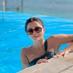 Rubina Dilaik Instagram - Soaking in the Vibe …! Well if you wanna do the same ….. then catch all the fun with #wanderlust on @mxplayer 😎…… We had amazing time doing these series coz of the wonderful hospitality by @visitabudhabi ……. #thetimeisnow #inabudhabi #mxstudios #rubinadilaik