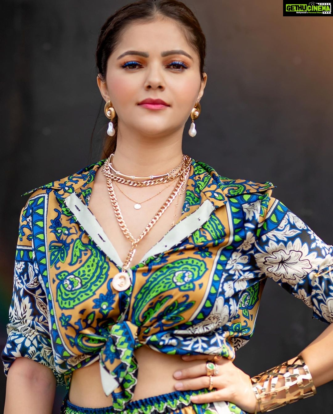 Rubina Dilaik Instagram - Looking up for more inspiration . . . . Shot by : @propixer Styled by : @ashnaamakhijani