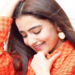 Rukshar Dhillon Instagram - Alexa! Play Beh Jaana from #Jugaadistan🎶❤️ In love with this song and the amazing response you all are giving the show! Thank you so so much🙏🏻 Love you guys❤️