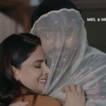 Saba Qamar Zaman Instagram – love that stays forever proves to be a myth sometimes. Is it going to be the same with #MrsAndMrShameem? 

watch now, only on #ZEE5.

#MrsAndMeShameemOnZEE5 #NoLoveLikeThis #NewWebSeries

@sabaqamarzaman @m_naumaanijazofficial @aghamustafahassan @saji.gul @kashifnisar26frames @zindagiofficial