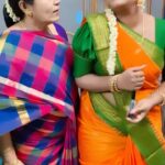 Sabitha Anand Instagram - Rooshuuuu! Peeeashion ! 🤣🤣 How is this combo makkale, Kuzhali & Laksmi Amma from the sets of Anbeshivam ♥️✨ Beautiful saree: @d_blossoms_saree Do check their page for more stunning collections 🦋 Chennai, India