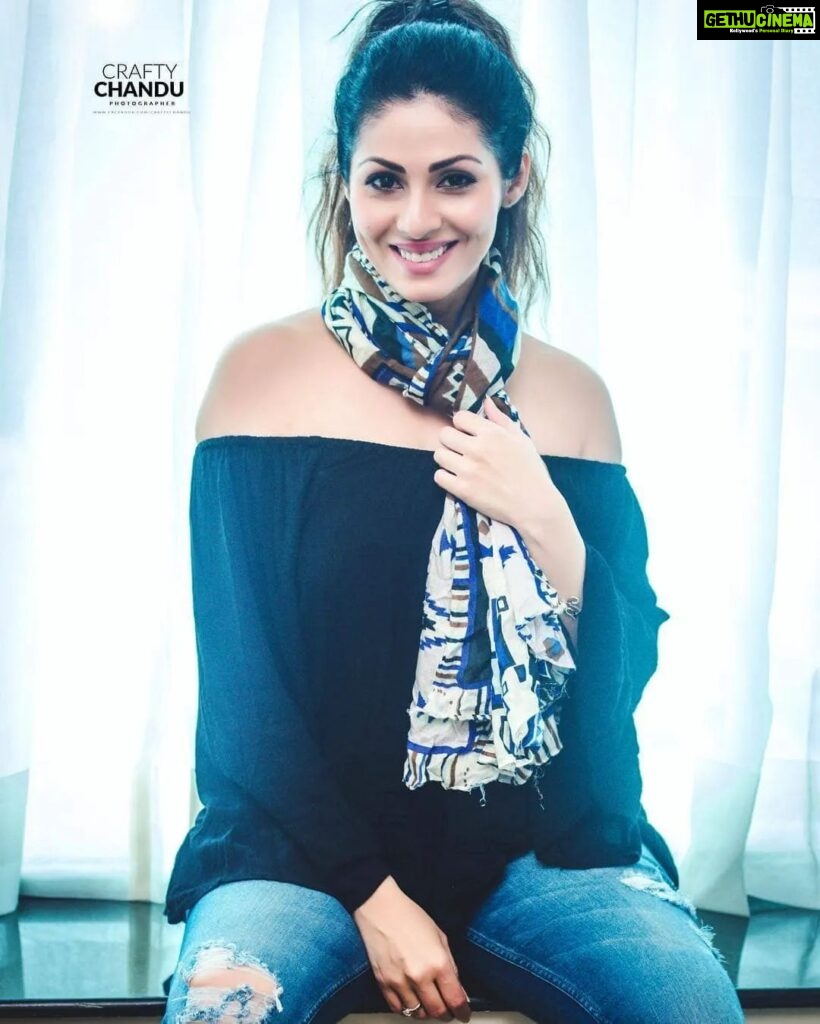 Sadha Actress Sadha HD Instagram Photos and Wallpapers March 2022 | Gethu Cinema