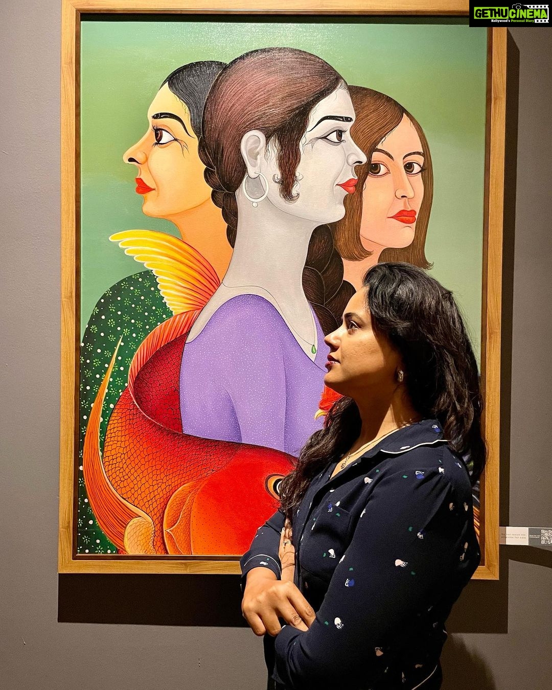 Sameera Reddy Instagram - Why did I move to Goa? I get asked this a lot šI was a very hardcore city girl! Me Leave Mumbai? - I would say ā No way Eveerrā but life really does a U turn sometimes and I canāt tell you how grateful I am everyday to be herešIn a space which is not as fast paced as I thought my life should be. itās also been interesting to see our goals for Hans and Nyra take a new thought process . Luckily Akshaiās work is close by here and though itās hard to have left my family, itās been a great decision . Sometimes the drive wears you down and a shift in mindset and space was maybe something we required and the time was right. I take timeout a lot. To slow down. To take stock . I never did that before. I also trusted the universe and it worked . Thank you Goaā¤ļøOnly gratitude ā¤ļøšš¼ #neversaynever #life #surprise