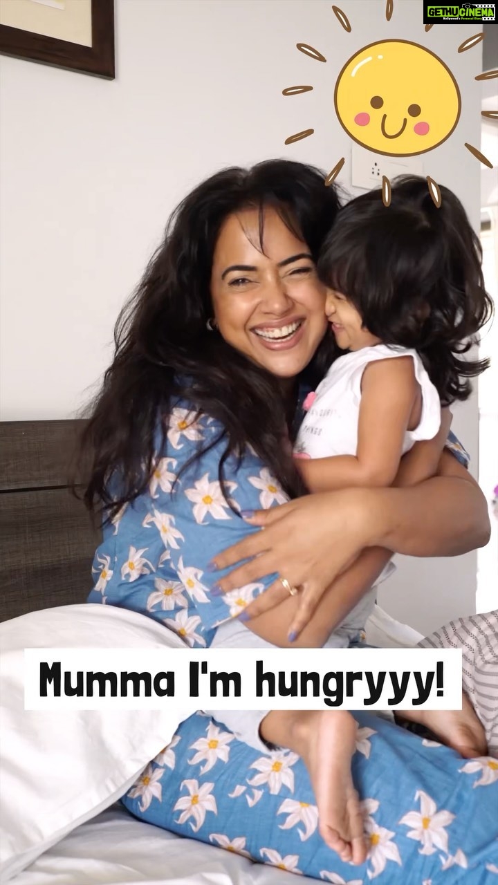 Sameera Reddy Instagram - For my kids' food, I like to try before I buy β
That's why @slurrpfarm βs trial packs are a gamechanger. I can test all their yummy and nutritious options ππ»ββοΈAnd it's a chance for Nyra to have everything from ragi and beetroot dosas to jowar and blueberry pancakes - packed with proteins, vitamins, and minerals, and so tasty she keeps asking for more π Thank you, @slurrpfarm You can grab their healthy goodies on www.slurrpfarm.com , Amazon, Flipkart, BigBasket and FirstCry. Use code SAM30 on the @ slurrpfarm website and get 30% discount on all their products. #feedrealfood #realfoodreallove #trialpack #trybeforeyoubuy #pancakes #dosa #nomaida #zerojunk #motherandchild #slurrpfarm #madeby2mothers