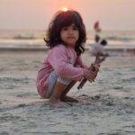 Sameera Reddy Instagram - Monday Motivation to dream about the weekend🏖 My Goa baby girl ❤️